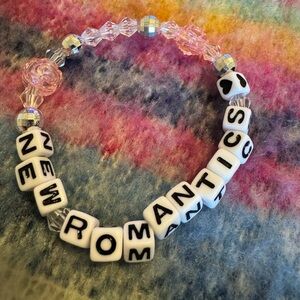 New Romantics 💘 Swiftie Friendship Bracelet